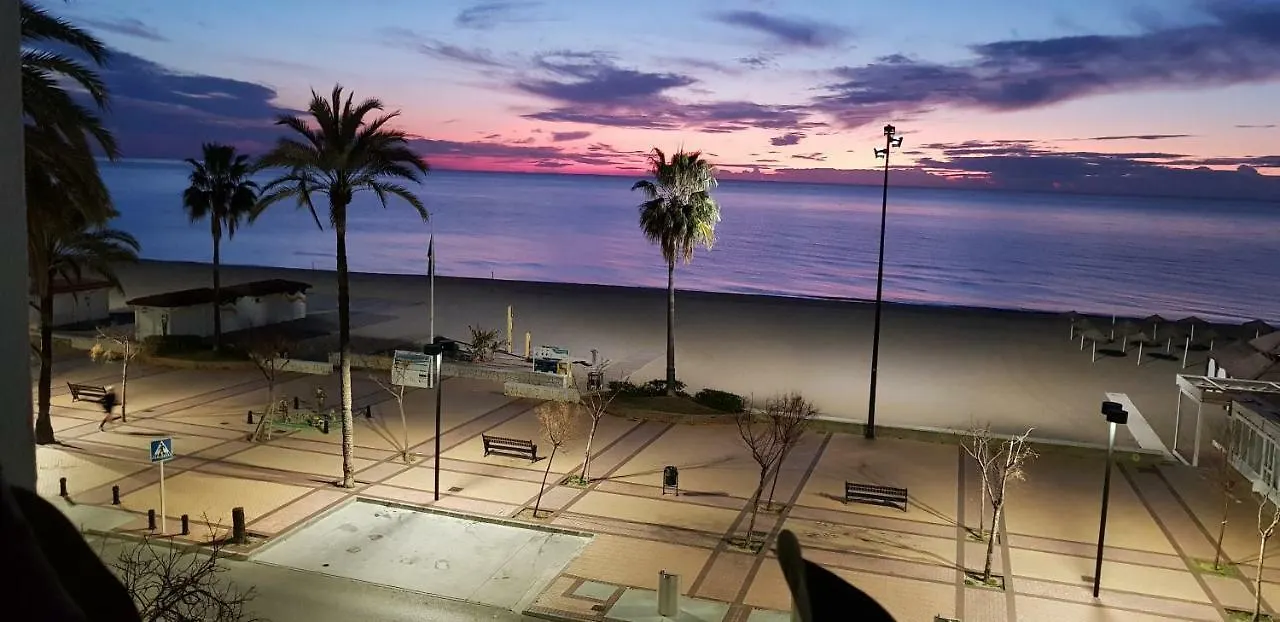 شقة Apartamento Nuevo Ronda IV فوينخيرولا